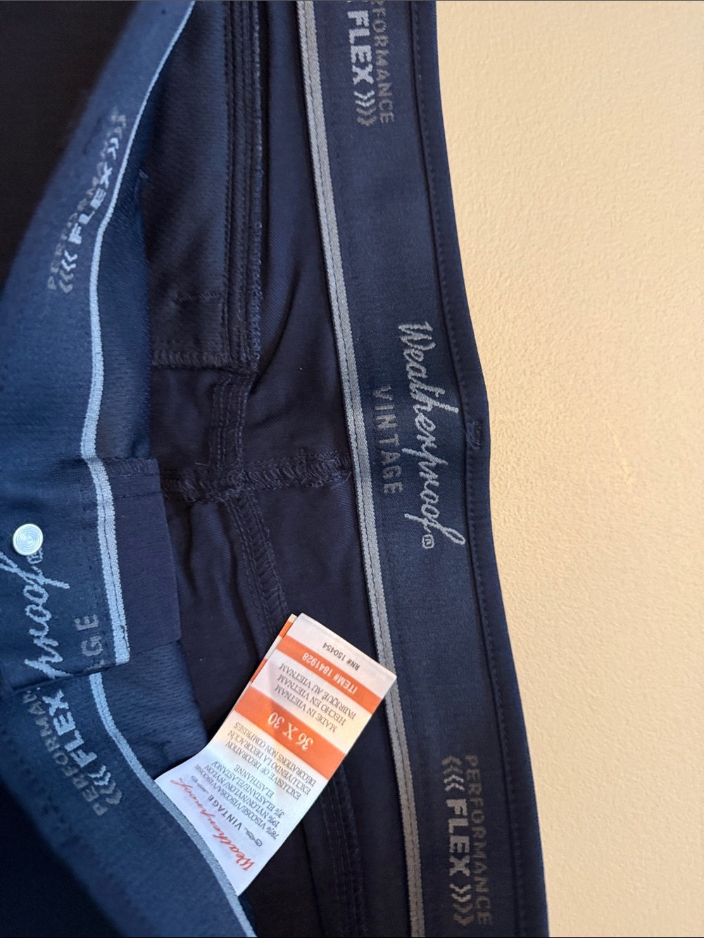 NWOT- Men’s Weatherproof Performance Flex Navy Blue Pants 36x30